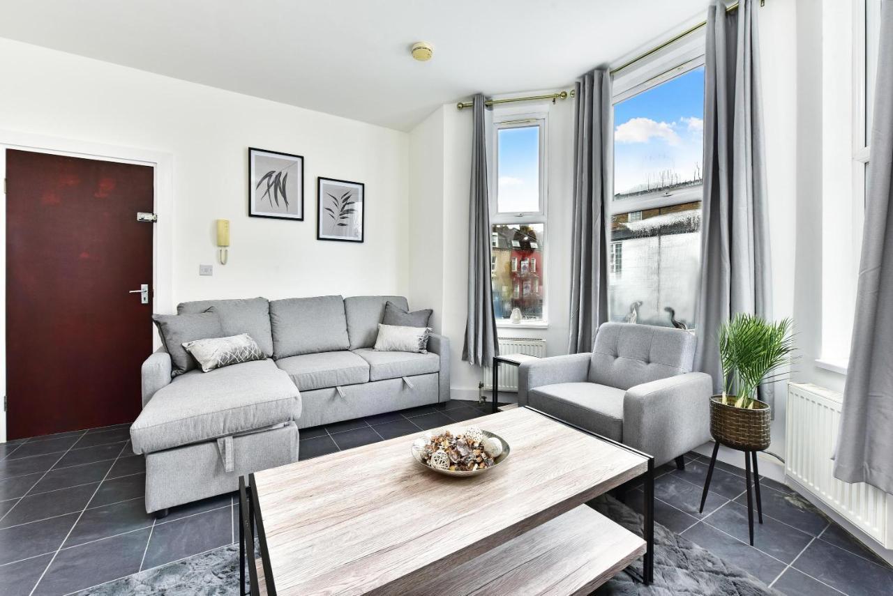 Appartement West Serviced Apts- 2 Bedroom 2 Bath Parking Near Station With Off Street Parking By 360stays Ealing